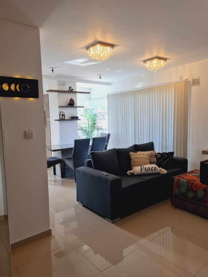 Apartment Edificio Leonardo 6to Piso *